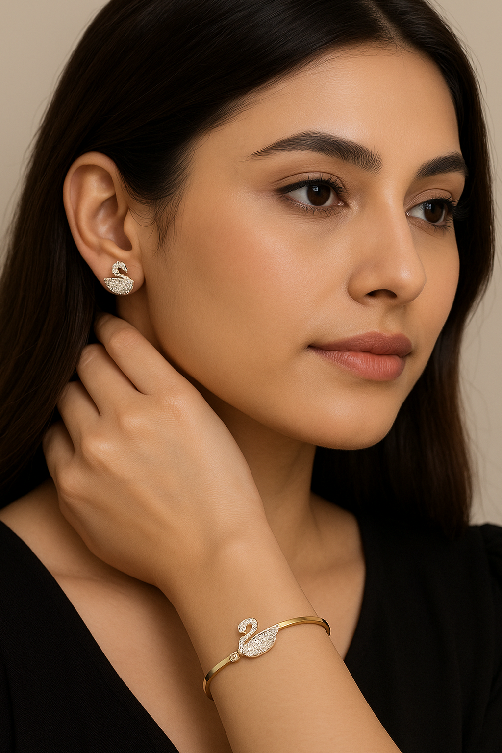 CRYSTAL SWAN EARSTUDS - White