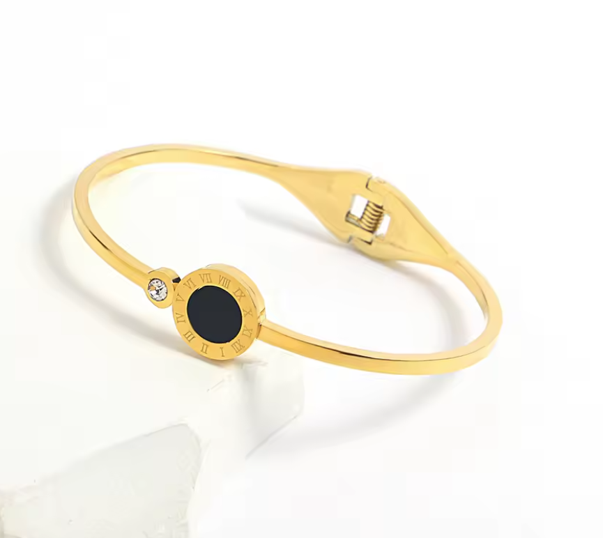 ROMAN NOIR SOLITAIRE BANGLE