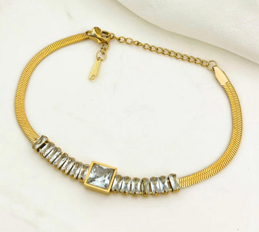 CYSTAL RADIANCE BRACELET