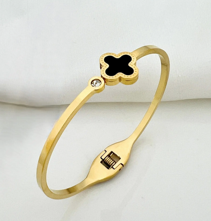 NOIR CLOVER SOLITAIRE BANGLE