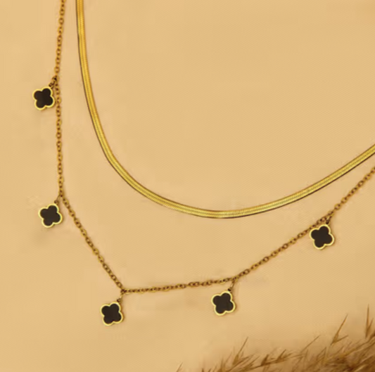 MIDNIGHT CLOVER CHARM NECKLACE