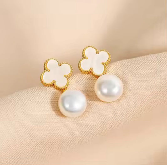 IVORY PEARL STUD
